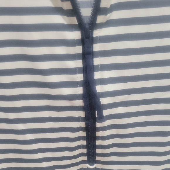 Carve Designs Fitted Tee/Coverup - Picture 4 of 4